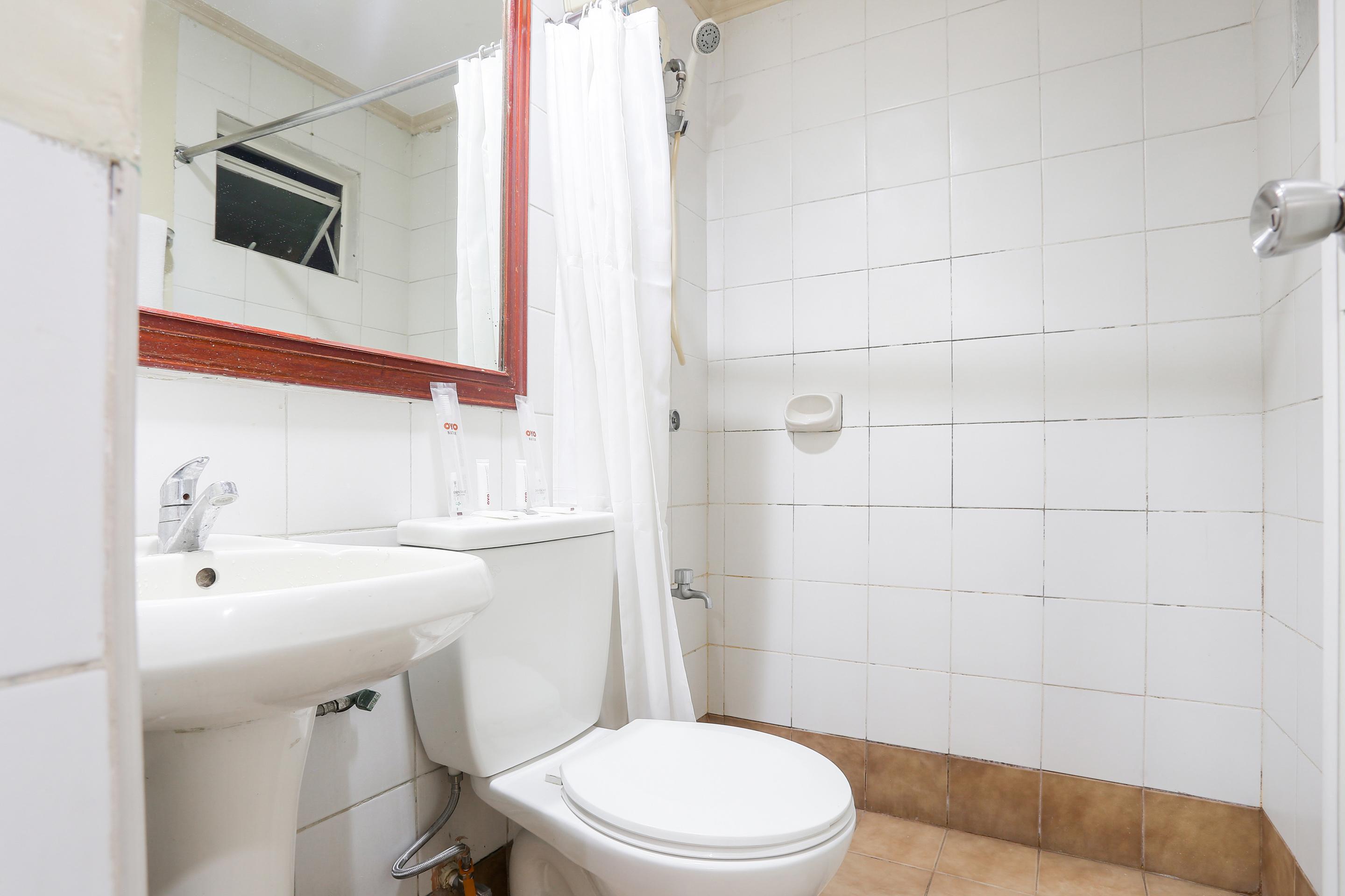 OYO 406 Royal Parc Inn & Suites Quezon City Bagian luar foto